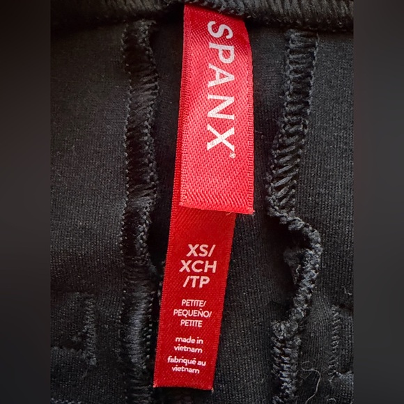 SPANXsmooth PerfectFit Ponte Petite Slim Straight Pant in Classic Black Size XS - Picture 10 of 11